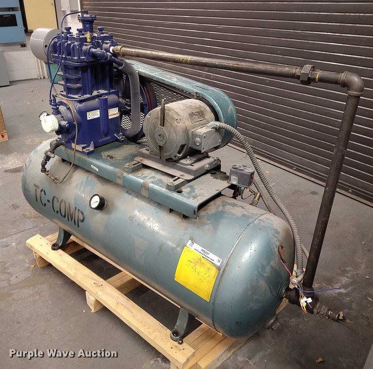 image for item IH9327 2022 Quincy 325L air compressor