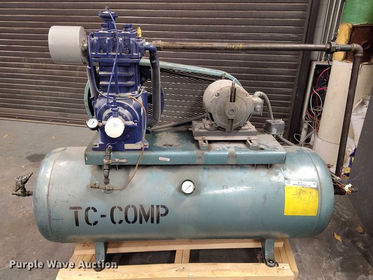 image for item IH9327 2022 Quincy 325L air compressor