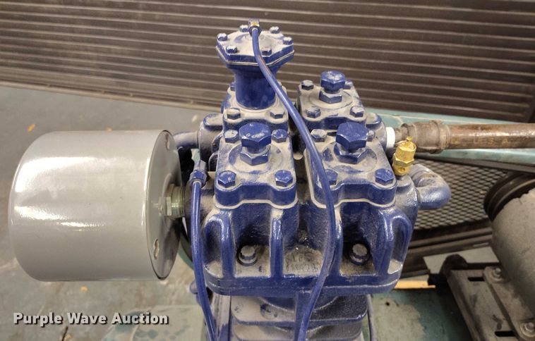 image for item IH9327 2022 Quincy 325L air compressor