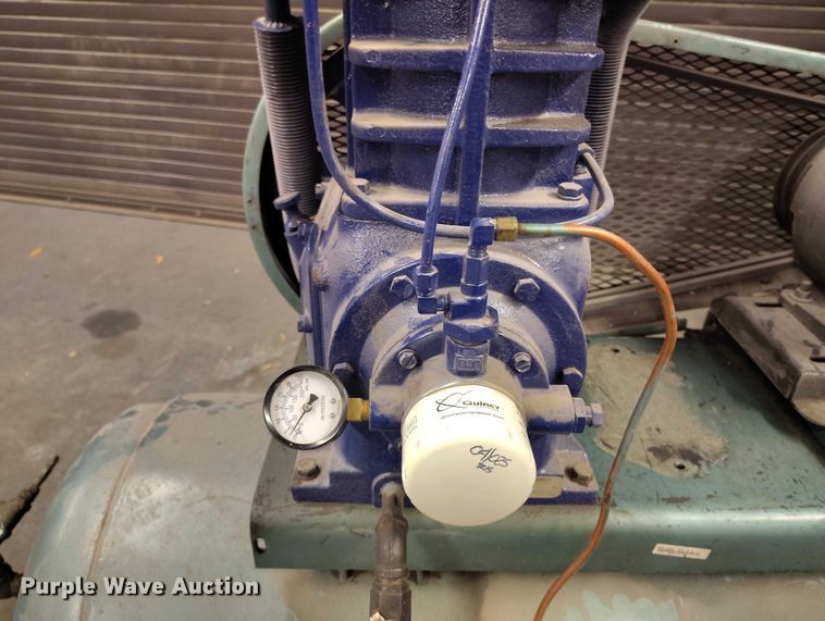 image for item IH9327 2022 Quincy 325L air compressor