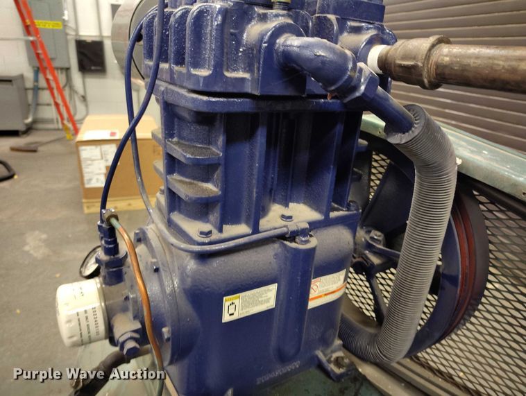 image for item IH9327 2022 Quincy 325L air compressor