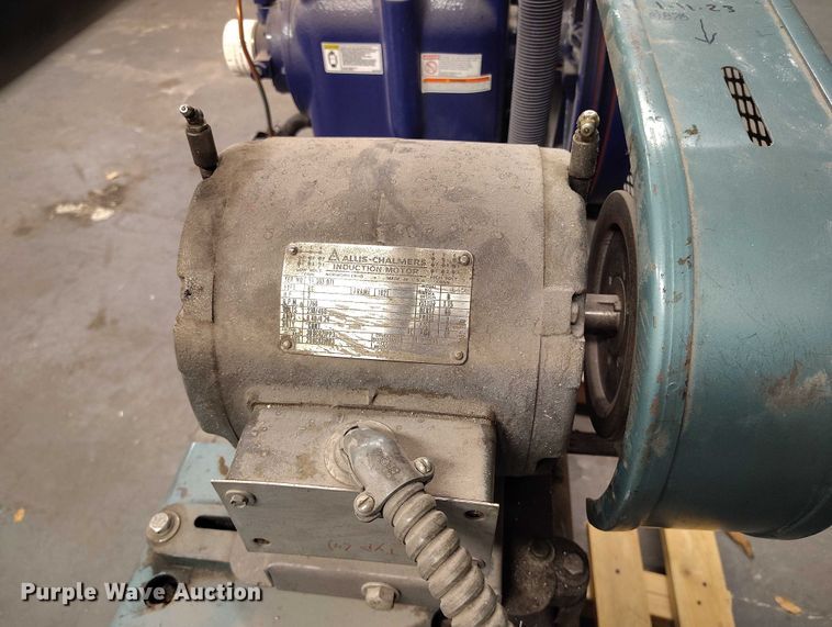 image for item IH9327 2022 Quincy 325L air compressor