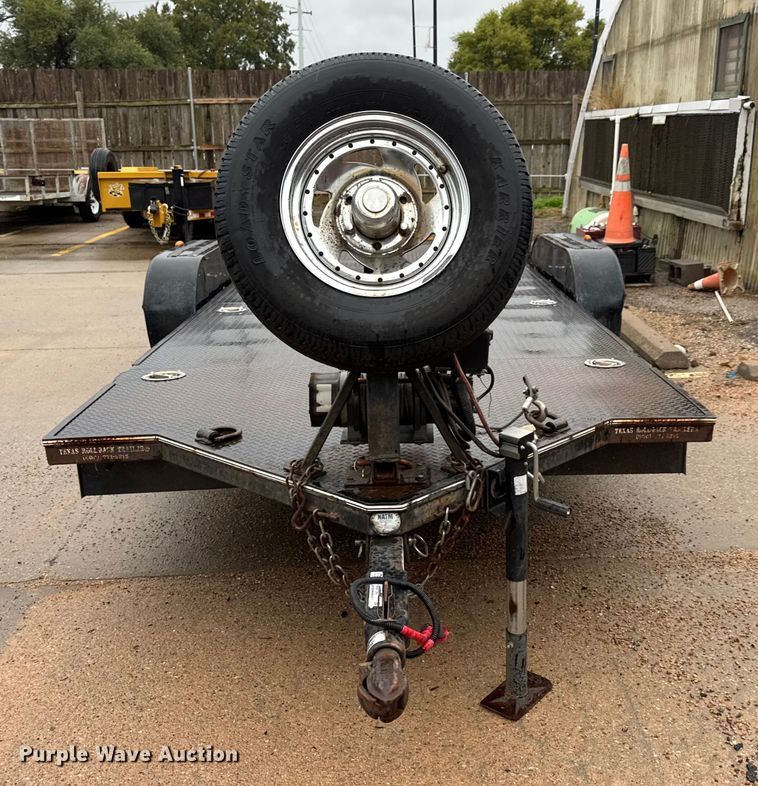 image for item NA9790 2007 Texas Roll-Back Trailers tilt deck utility trailer