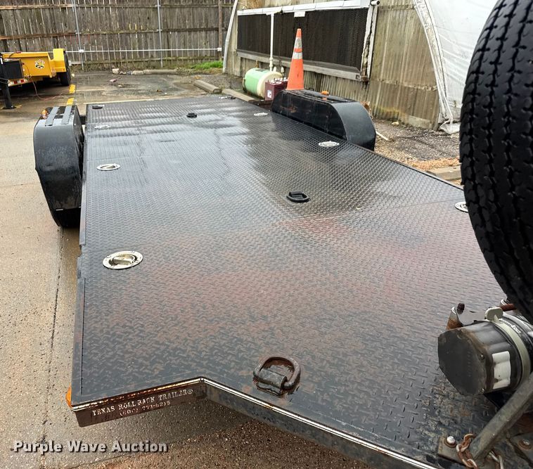 image for item NA9790 2007 Texas Roll-Back Trailers tilt deck utility trailer
