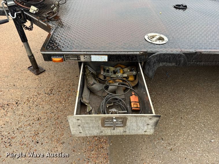 image for item NA9790 2007 Texas Roll-Back Trailers tilt deck utility trailer