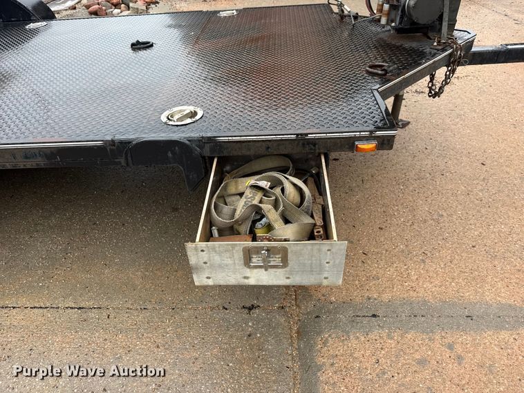 image for item NA9790 2007 Texas Roll-Back Trailers tilt deck utility trailer