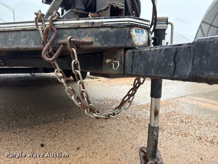 image for item NA9790 2007 Texas Roll-Back Trailers tilt deck utility trailer