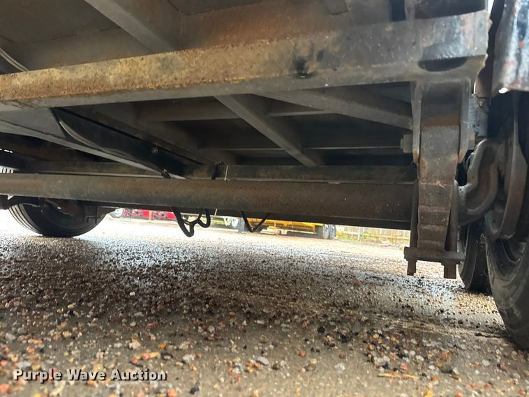 image for item NA9790 2007 Texas Roll-Back Trailers tilt deck utility trailer