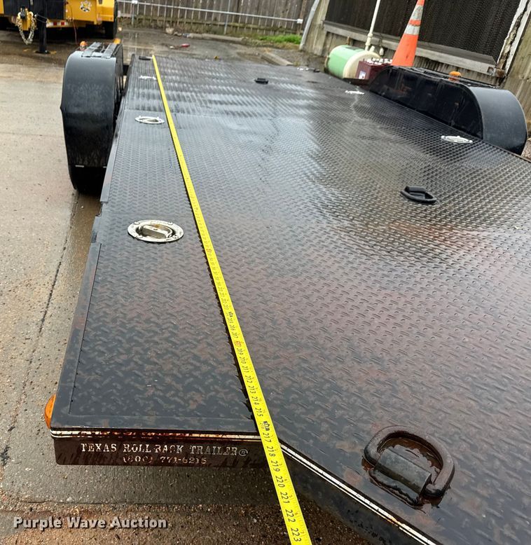 image for item NA9790 2007 Texas Roll-Back Trailers tilt deck utility trailer