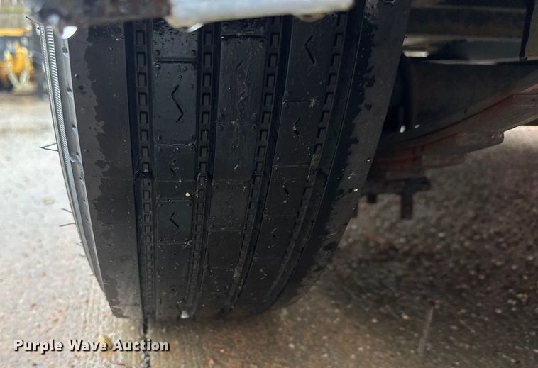 image for item NA9790 2007 Texas Roll-Back Trailers tilt deck utility trailer