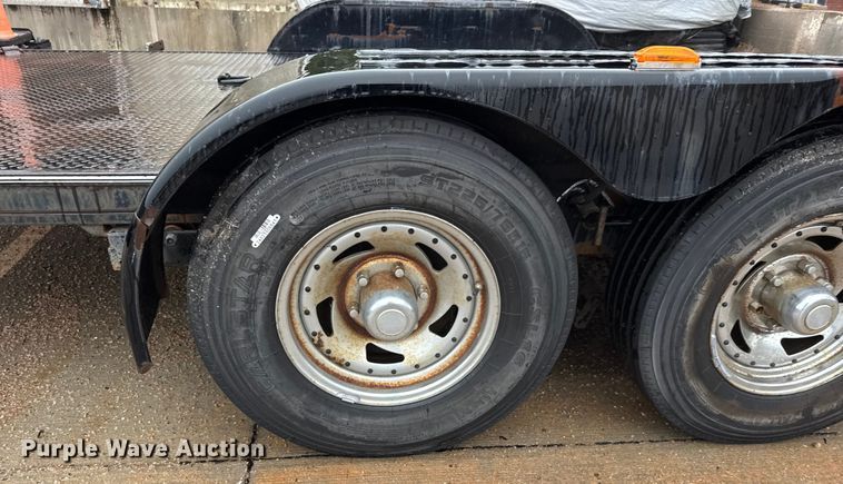 image for item NA9790 2007 Texas Roll-Back Trailers tilt deck utility trailer