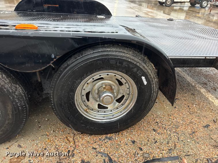 image for item NA9790 2007 Texas Roll-Back Trailers tilt deck utility trailer