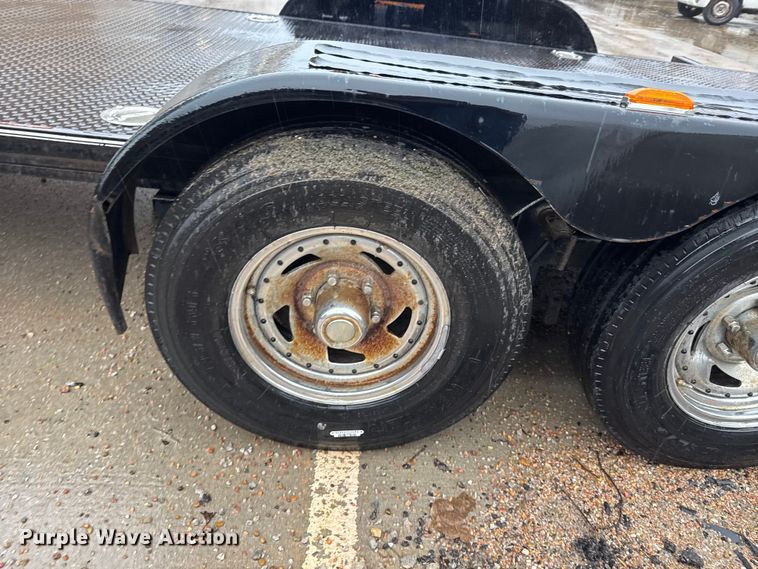 image for item NA9790 2007 Texas Roll-Back Trailers tilt deck utility trailer