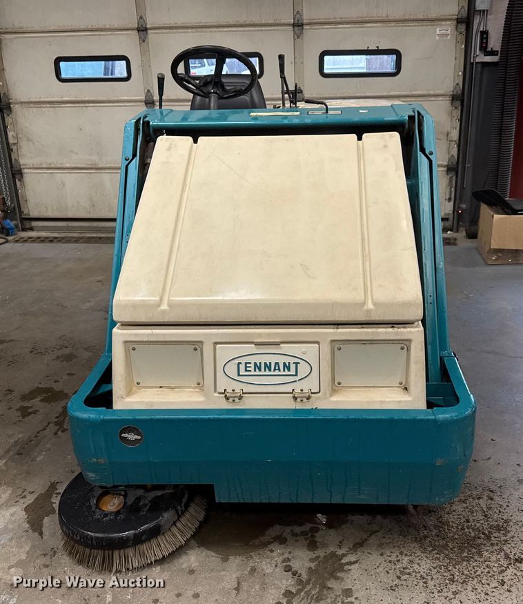 image for item NA9792 Tennant 6400 floor scrubber