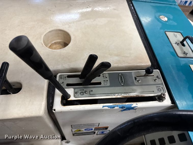 image for item NA9792 Tennant 6400 floor scrubber