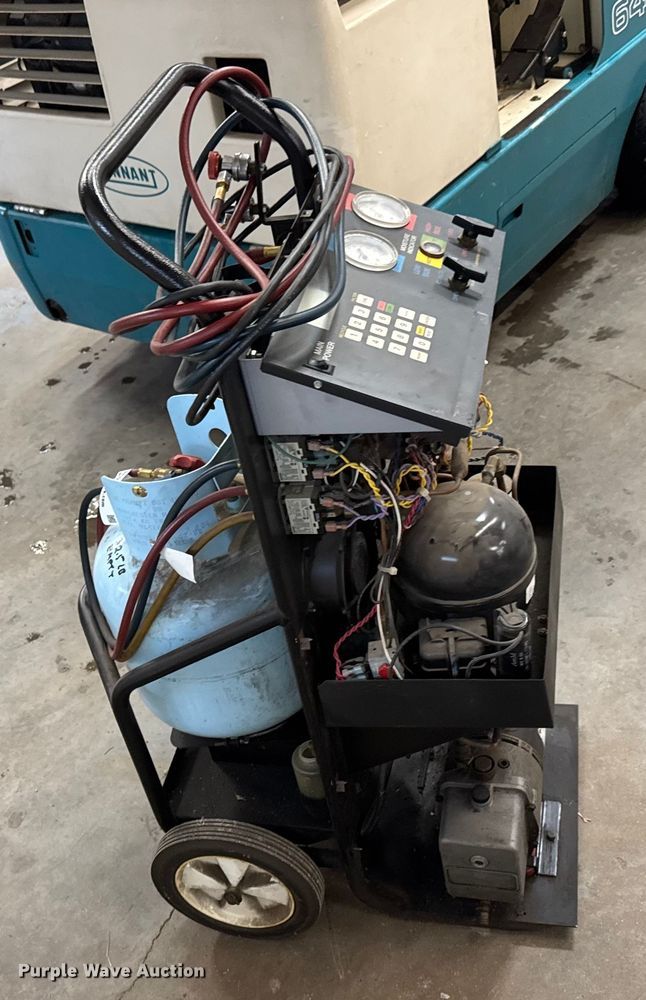 image for item NA9794 Robinair 34700 refrigerant recharger