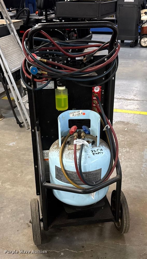 image for item NA9794 Robinair 34700 refrigerant recharger