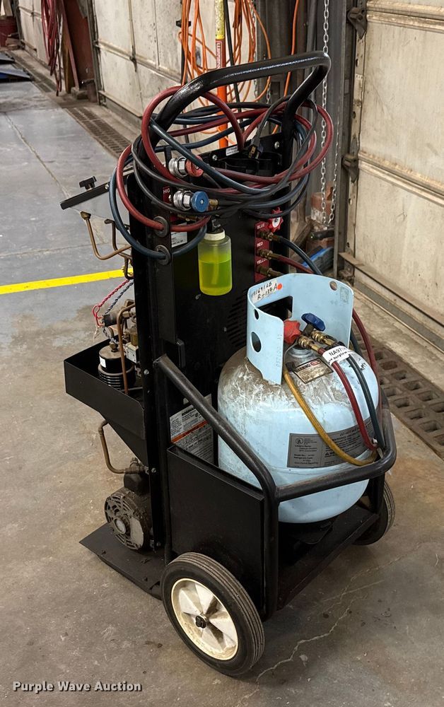 image for item NA9794 Robinair 34700 refrigerant recharger