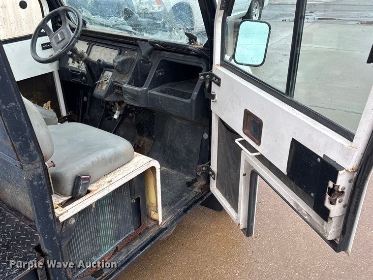 image for item NA9798 2003 Cushman Haulster 660K6 EFI MT utility vehicle