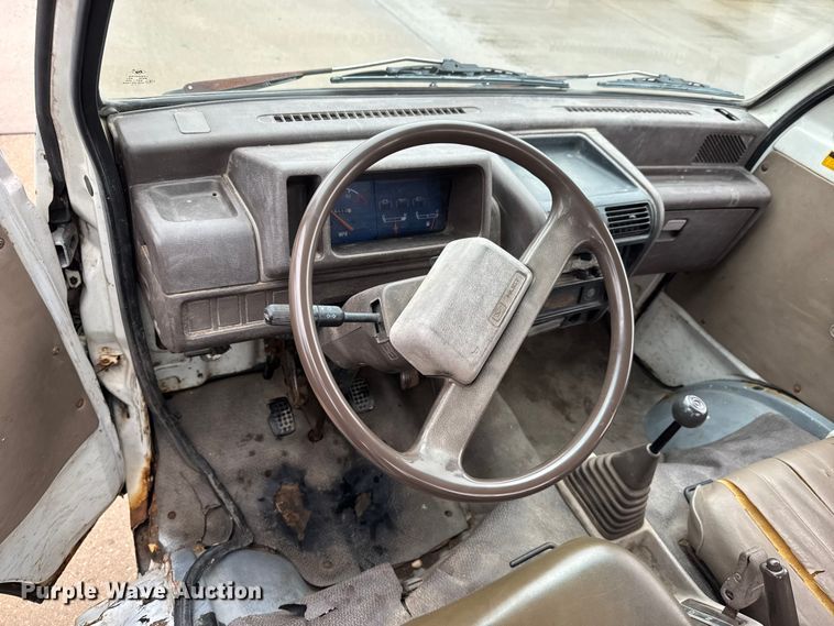 image for item NA9799 1996 Daihatsu S80LP–JTRK mini truck