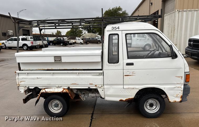image for item NA9800 Daihatsu S80LP-JTRK mini truck