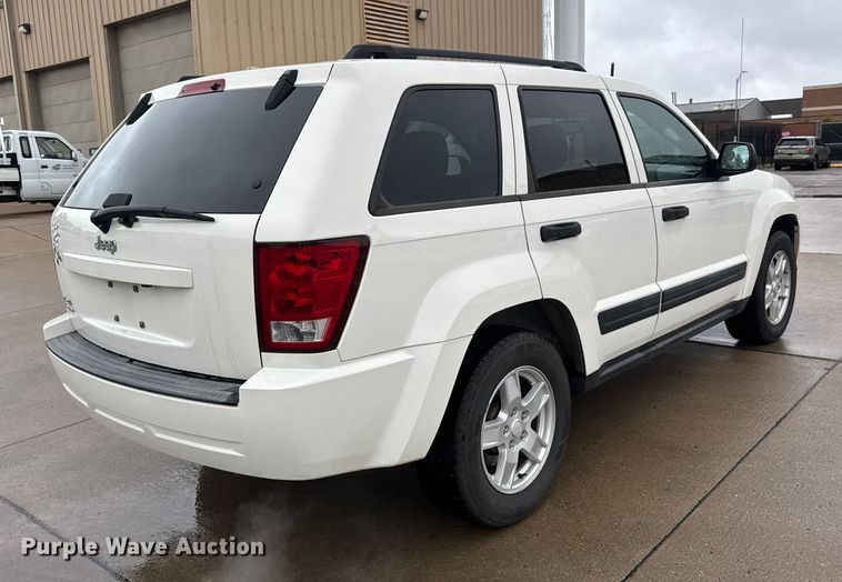 image for item NA9803 2006 Jeep Grand Cherokee Laredo SUV