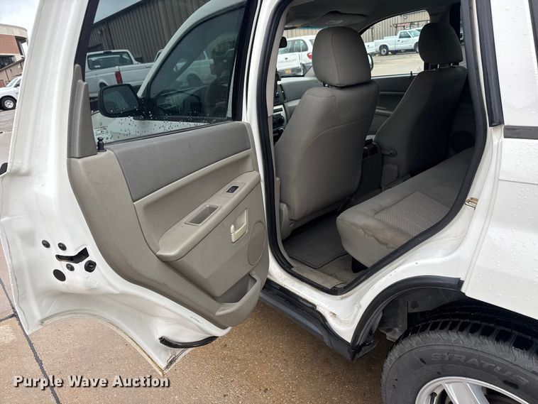 image for item NA9803 2006 Jeep Grand Cherokee Laredo SUV