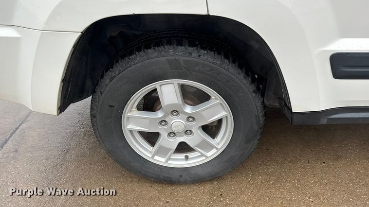 image for item NA9803 2006 Jeep Grand Cherokee Laredo SUV