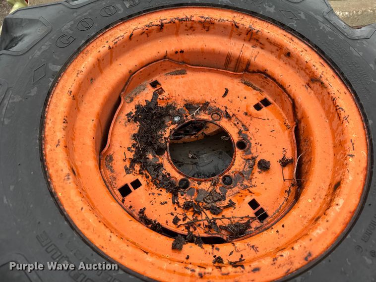 image for item NA9805 4 tires