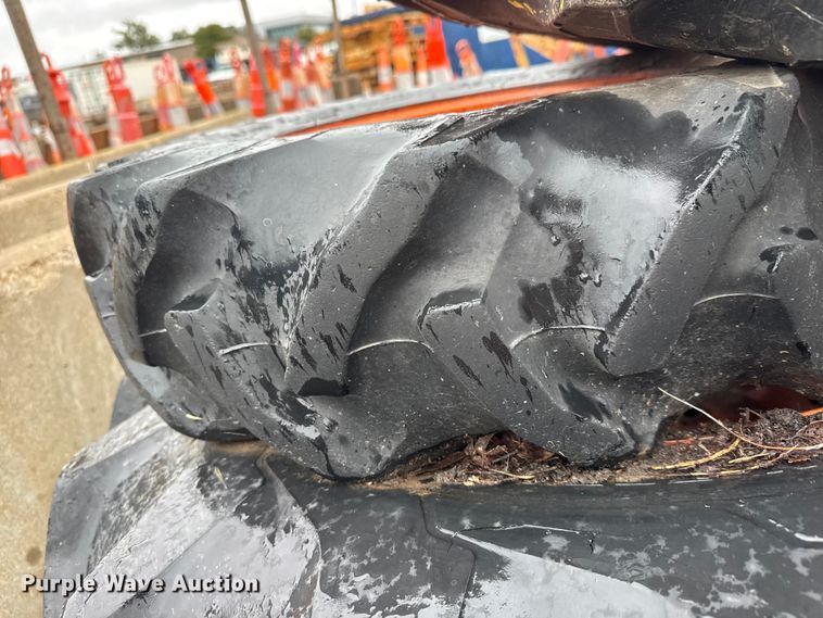 image for item NA9805 4 tires