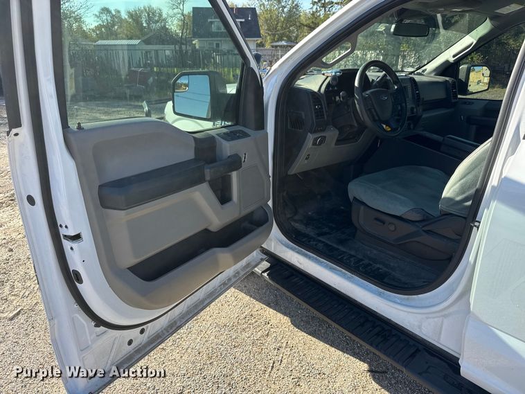 image for item NA9827 2019 Ford F150 XL Police Responder Crew Cab pickup truck