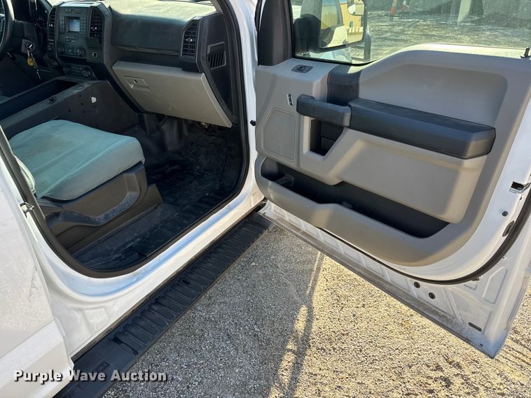 image for item NA9827 2019 Ford F150 XL Police Responder Crew Cab pickup truck