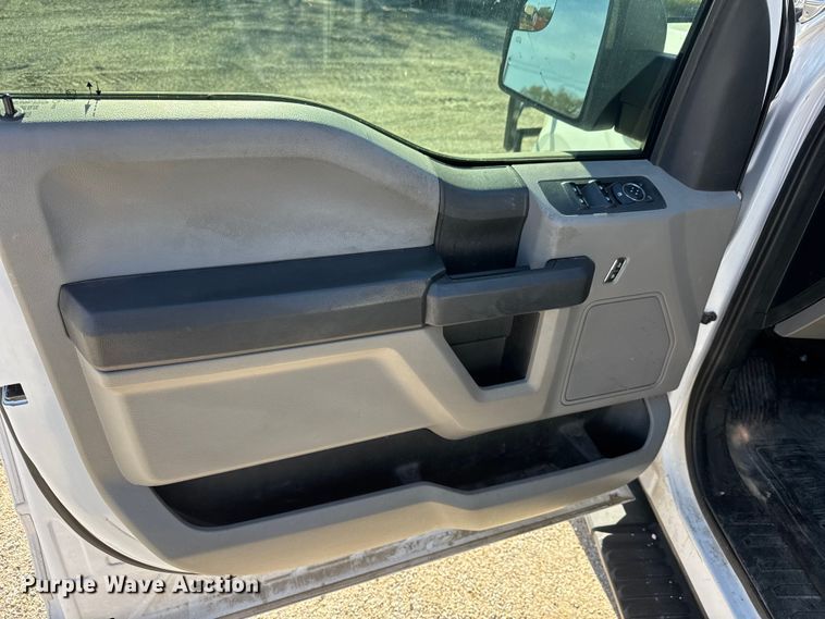 image for item NA9828 2020 Ford F150 XL Police Responder Crew Cab pickup truck