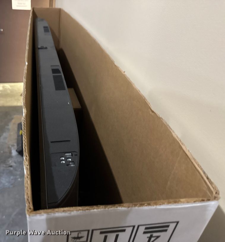 image for item NA9941 (3) TVs