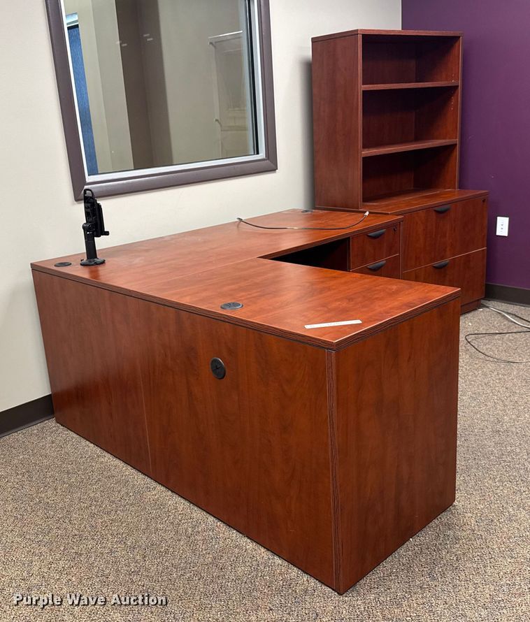 image for item NA9947 Desk