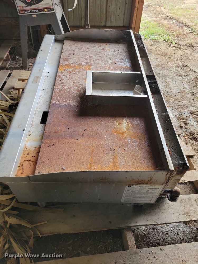 image for item NO9750 Cecilware Pro griddle