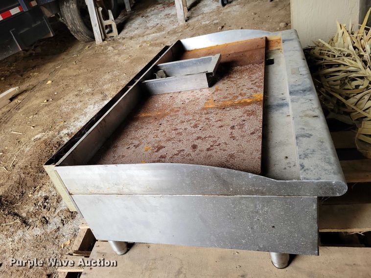 image for item NO9750 Cecilware Pro griddle