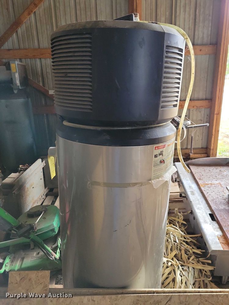 image for item NO9751 (2) water heaters