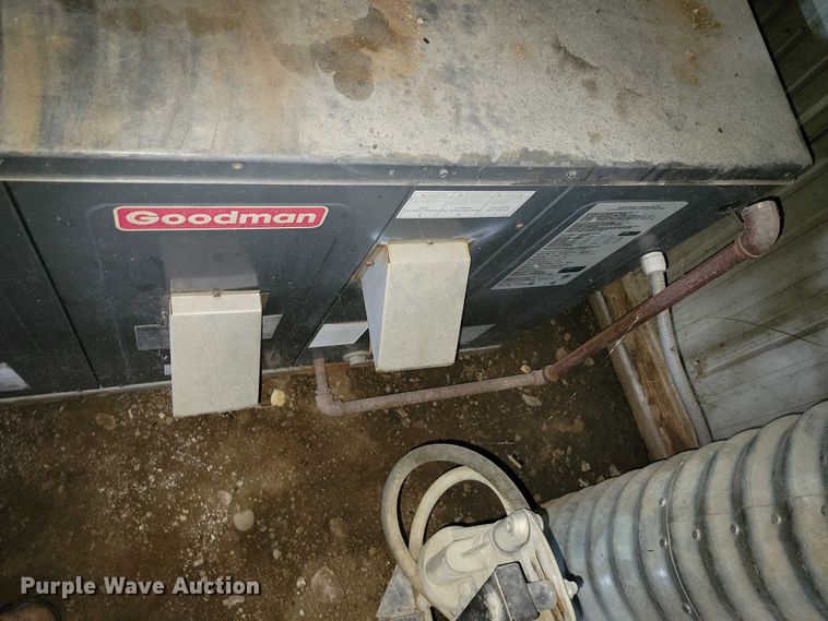 image for item NO9755 Goodman GPG1324070M41DA furnace