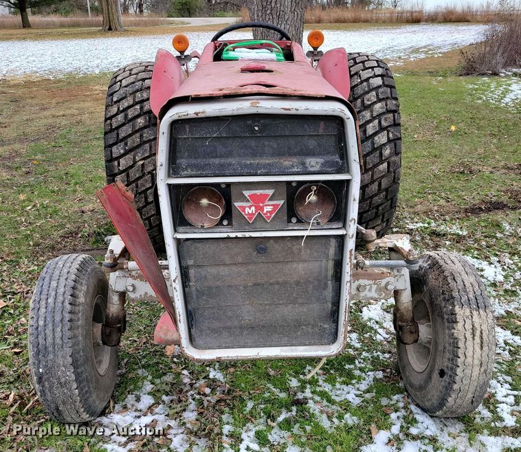 image for item NO9758 Massey Ferguson 230 tractor