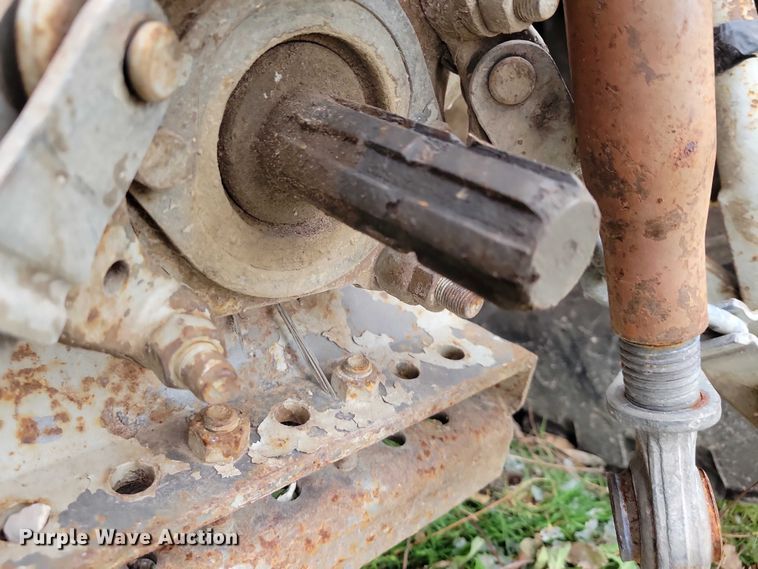 image for item NO9758 Massey Ferguson 230 tractor