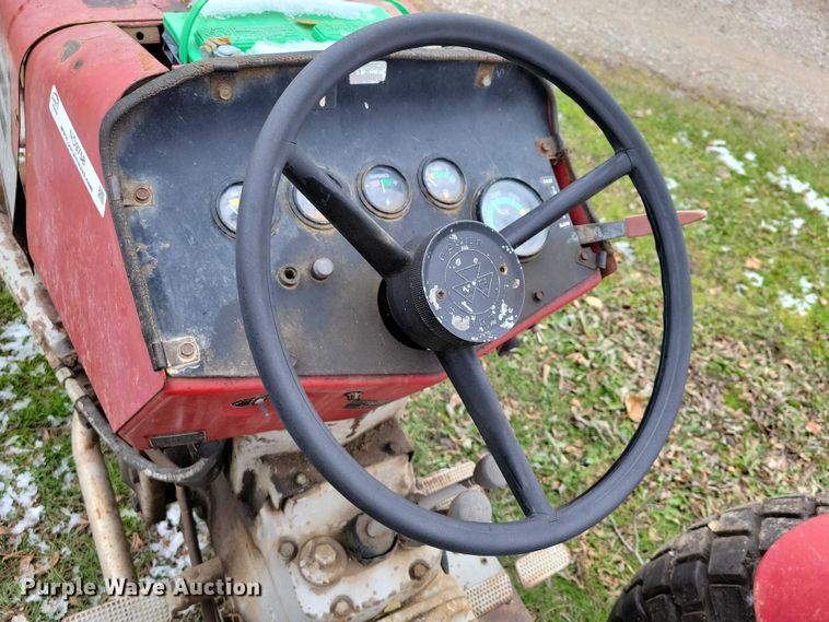 image for item NO9758 Massey Ferguson 230 tractor