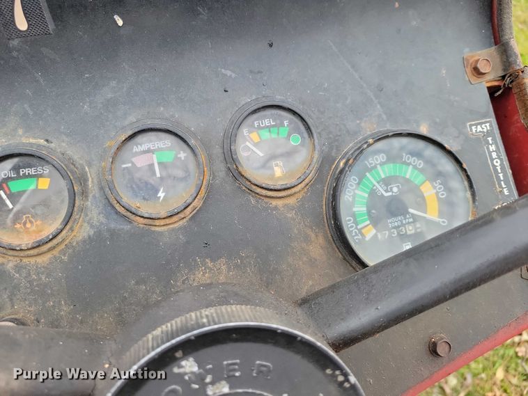 image for item NO9758 Massey Ferguson 230 tractor