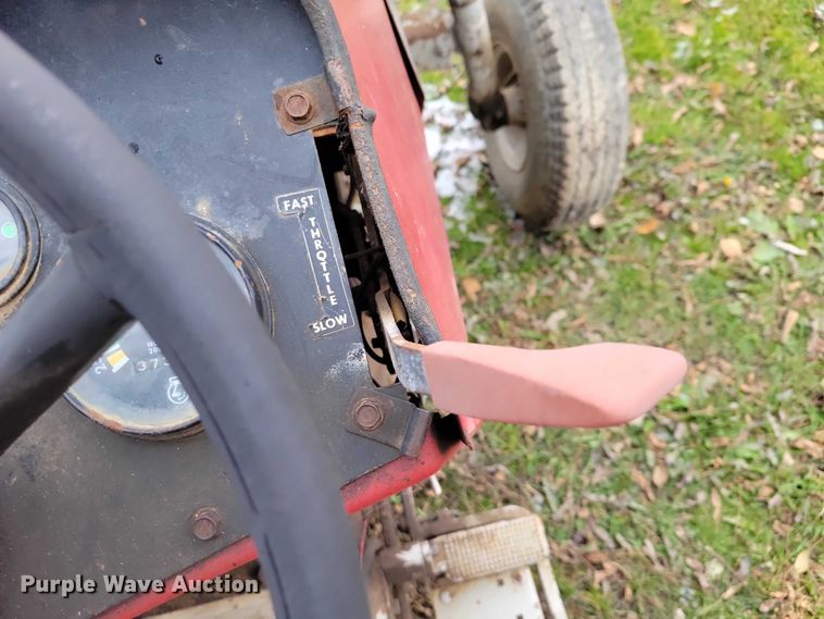 image for item NO9758 Massey Ferguson 230 tractor