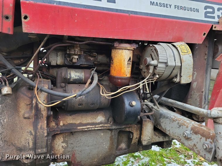 image for item NO9758 Massey Ferguson 230 tractor