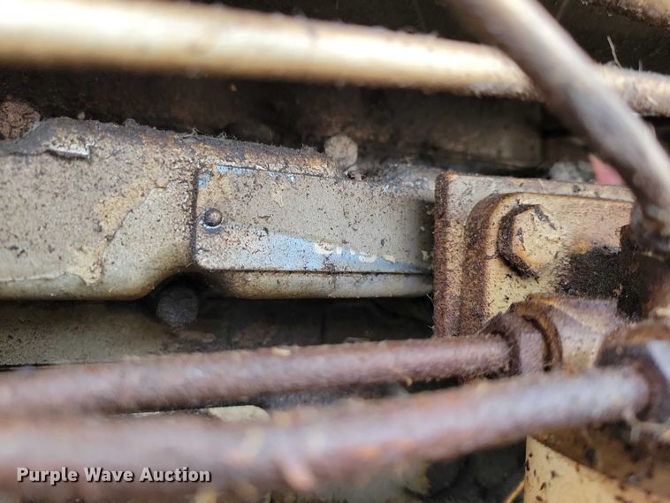 image for item NO9758 Massey Ferguson 230 tractor