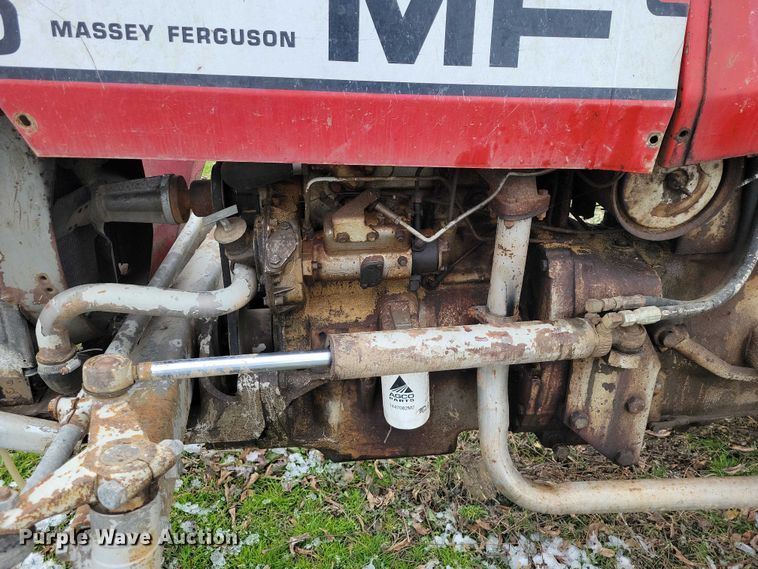 image for item NO9758 Massey Ferguson 230 tractor