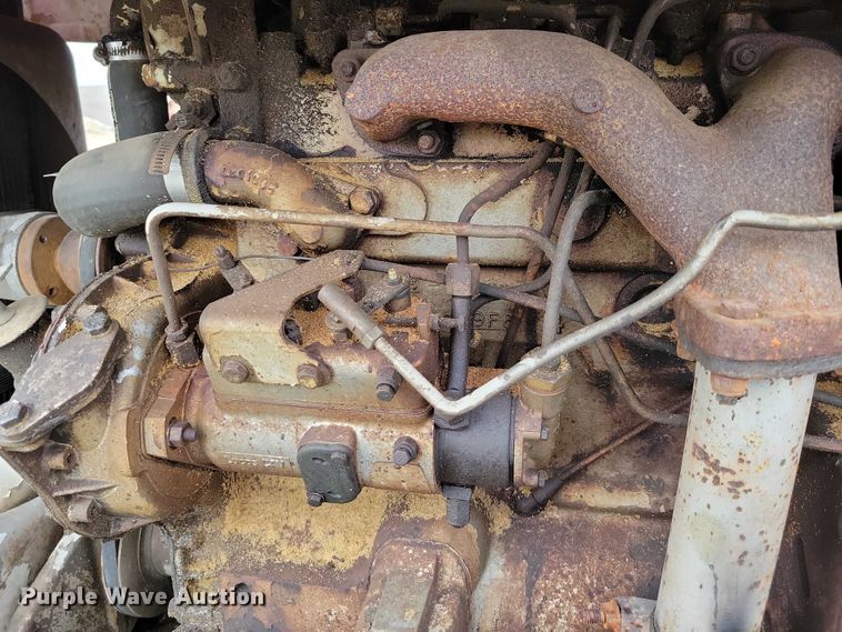 image for item NO9758 Massey Ferguson 230 tractor