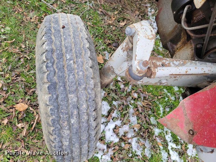 image for item NO9758 Massey Ferguson 230 tractor