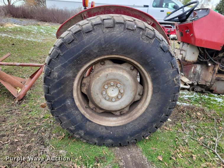 image for item NO9758 Massey Ferguson 230 tractor